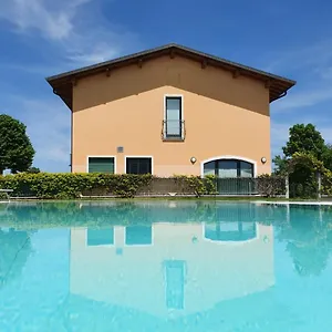 https://hotel-agli-ulivi.hotelinveneto.com
